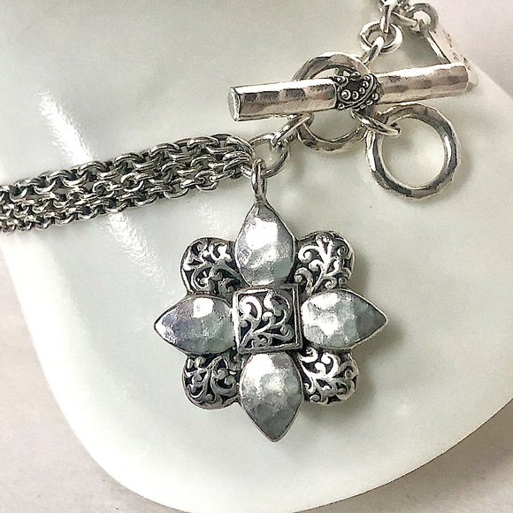 LOIS HILL Sterling Silver Reversible Multi-Strand Floral Charm & Toggle Bracelet - Picture 7 of 17